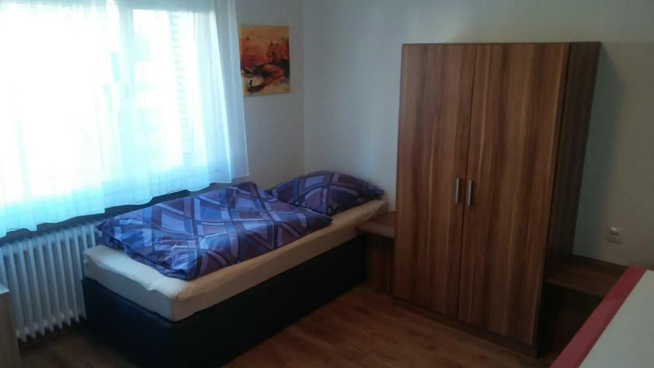 Habitación en casa particular Apartamento Sleepcentral Düsseldorf